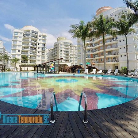 N4104 Lindo Ferias Praia E Beto Carrero - Nautilus 佩尼亚 外观 照片